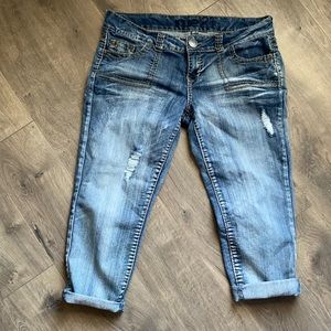 Rue 21 capris size 13/14